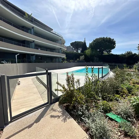 Sea Breeze By Avecoeur ניס