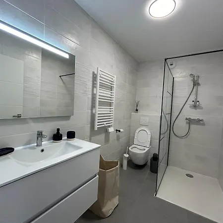 Sea Breeze By Avecoeur